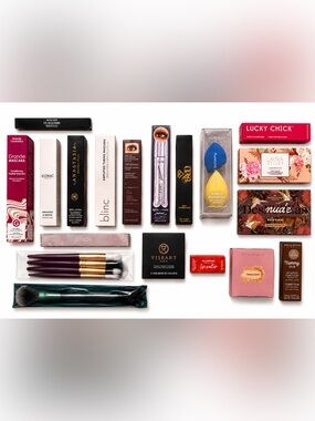 Vol. 1 Veronica’s Closet Curated Beauty Box | Luxury Makeup-Beauty Bundle | New
